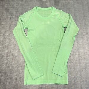 Lululemon Swiftly Tech Long Sleeve 2.0 Shirt